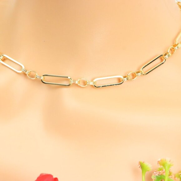 "Minimalist & Elegant Necklace Chain – Perfect for Women & Girls | UNVRC1516 - Picture 2 of 10